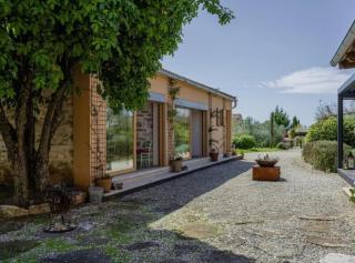 Poolside Grand Retreat Villa - Vošteni - 7