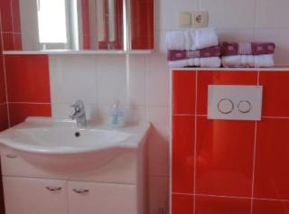 Cozy Vodice Garden Apartments With Terrace and BBQ - Vodice - 4