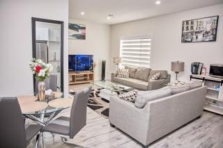 Brand-new three bedroom guest suite in the desirable neighbourhood - 0