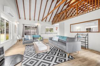 Madigan Cottages - Australiana - Lovedale - 0