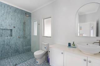 Dinga Coastal Hamptons style - 1