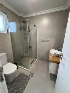 Aparment with Modern Amenities - Pristina - 7