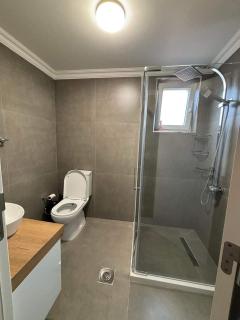 Aparment with Modern Amenities - Pristina - 4