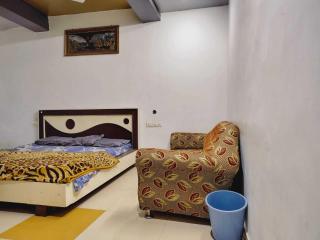 Hotel O Civil lines Near Stadium Road Formerly Hotel City Palace - Jhansi - 3