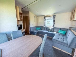 Lovely 8 Berth Caravan Nearby Scratby Beach In Norfolk Ref 50021F - Great Yarmouth - 2