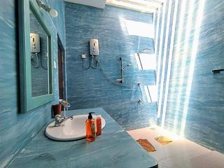 White Villa Goyambokka - 2