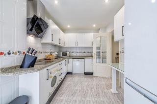 Lirio Apartment & Parking & Piscina - Cordoue - 3