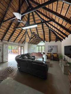 Singwe Private Safari Lodge Kruger - Marloth Park - 9