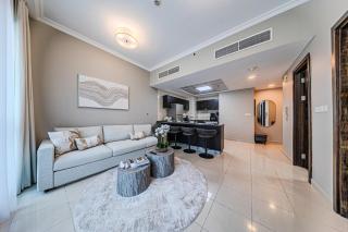 1 BD in Bay Central with the Iconic Marina Views - 3