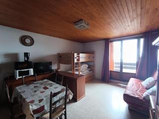 Résidence Alpet Ii - Studio spacieux,agréable, superbe vue pistes plein sud, parking. MAE-8104 - Monginevro - 3