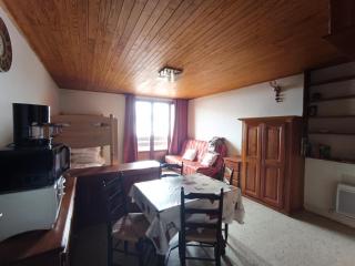 Résidence Alpet Ii - Studio spacieux,agréable, superbe vue pistes plein sud, parking. MAE-8104 - Monginevro - 2