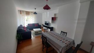 Excelente piso de 3 habitaciones dobles, 2 baños y terraza 30 mts - Narón - 0