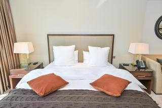 Studio on the 30th Floor with Stunning Marina View - 7