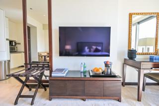 Studio on the 30th Floor with Stunning Marina View - 6