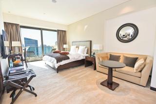 Studio on the 30th Floor with Stunning Marina View - 8