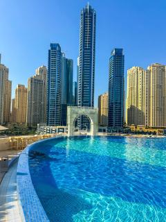 Studio on the 30th Floor with Stunning Marina View - 7