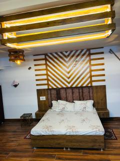 Dhawanfarms - - 7