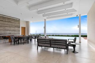 J&C Villa Seacave with Infinity Pool - 1