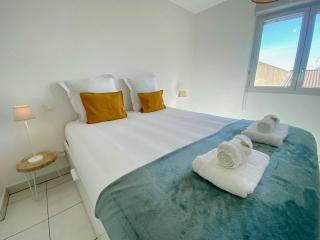 ''Loulou'' T1 moderne et lumineux, centre ville, wifi, parking - 4