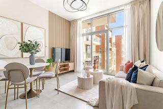 Silkhaus 1BDR Holiday Stay at Pantheon Elysee in JVC - 0