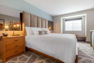 La Quinta Inn & Suites by Wyndham Tempe University, Phoenix - Tempe - 3