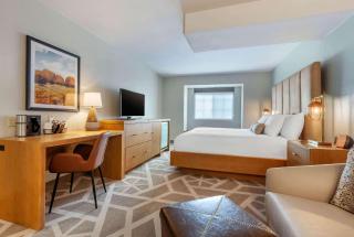 La Quinta Inn & Suites by Wyndham Tempe University, Phoenix - Tempe - 2
