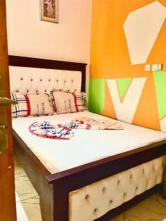 Studio A2 Fustel City Bonamoussadi Santa Lucia,Wifi, chaînes TV, gardien - Douala - 6
