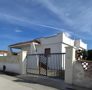 Villa Spiaggia e Centro Vicini - San Pietro in Bevagna - 9