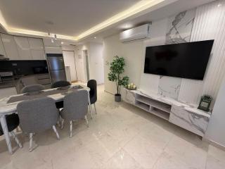 Luxury Selena Bay Apartment- Private Beach, Kite School 5 Pools - 8