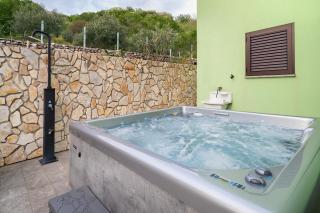 Apartment Harmonie with Jacuzzi and Terrace - Jurandvor - 0