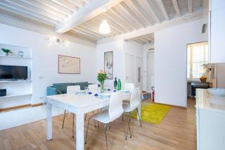 GuestHost- Elegant & Bright Flat in Parma Center - Parma - 3
