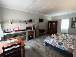 Bluewater Guesthouse - Port Elizabeth - 5