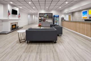 Days Inn by Wyndham Hinesville Near Fort Stewart, Newly Renovated, Free Hot Breakfast, Restaurant and Bar - Hinesville - 5