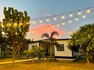 BaanFarang Poolvilla Suphan Buri - - 0