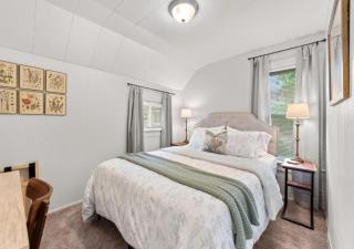 Double the Space for Large Groups Entire Duplex - 6