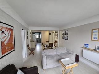 Bel appartement plein centre à 200 M de la plage - 2