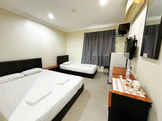 OYO 91150 Hotel Tasik Utama - - 9