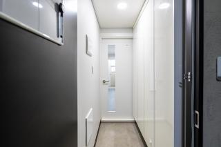 Four Seasons #5-minute walk to Suseong Lake #Accommodation for 6 people #New building #Elevator #10-minute walk to Suseongmot Station #White-toned interior - Daegu - 4