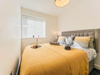 3BR-Sleeps 6 -Walk to Etihad & AO Arena - Manchester - 2