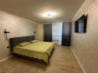 Casă pe pământ în centru Ungheni - Ungheni - 2
