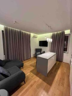 Grand Apartment - Sofia - 5
