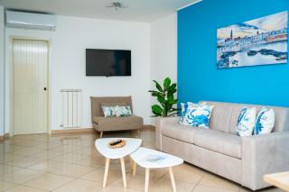 Sisters in law blue house - Monopoli - 3