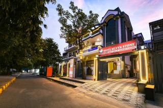 FabHotel Silver Stone - Noida - 0