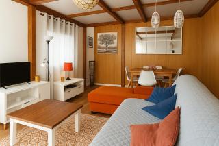 "Chalet La Buganvilla con Piscina Privada y Jardín Cerca de la Playa en Chiclana" - 1