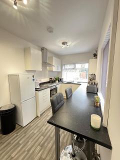 Fabulous Northfield Trade Stay Free Parking Close to QE Hospital and M5 - Birmingham - 2