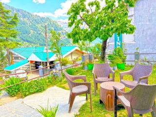 Hotel The Premium Villa Manali View - 3