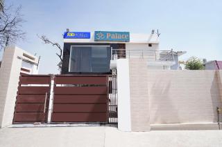FabHotel Om Palace - 0