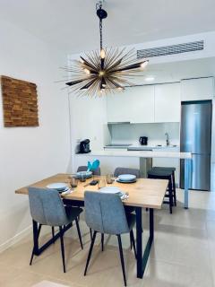 Beautiful brand new - Estepona beach side apartment - 2