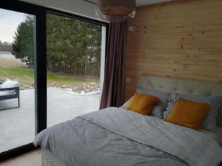 Nowoczesny dom z plażą - 1