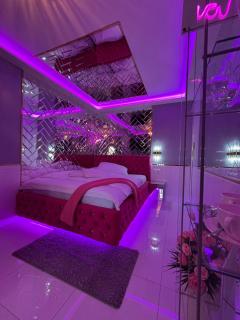 Apartament "Love Heaven" Jacuzzi SPA z dużą wanną z hydromasażem dla Dwojga - Gniezno - 4